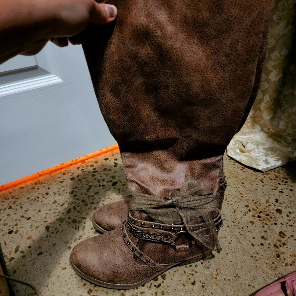 Not rated cowgirl boots